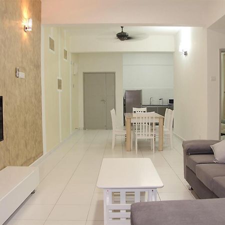 3 Bedroom Condo @ Near Spice Arena บายันเลอปาส ภายนอก รูปภาพ